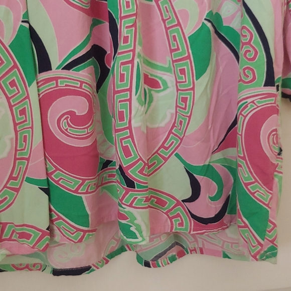 Crown & Ivy Pink/Green Keyhole back Peasant Blouse. Size XS - Picture 7 of 10